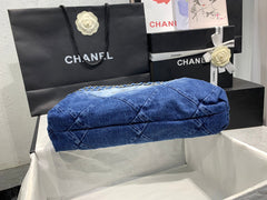 Chanel 22 Shopping Bag