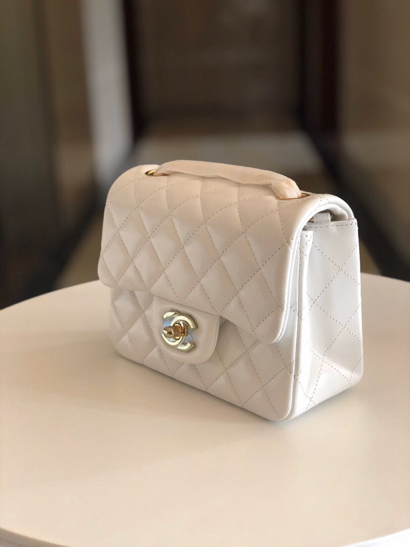 Chanel Women Messenger Bag