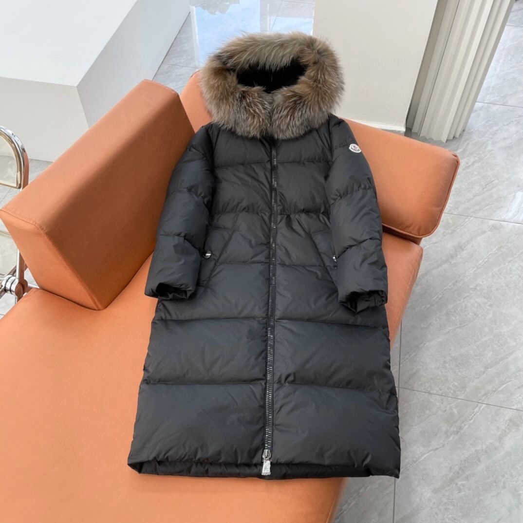 Moncler Winter Latest Hooded Long Down Jacket