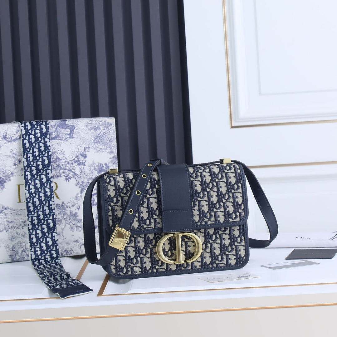 DIOR Montaigne Bag