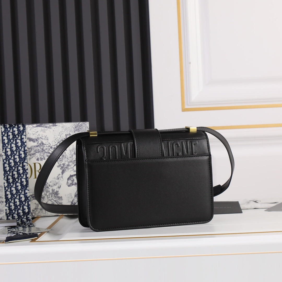 DIOR Montaigne Bag