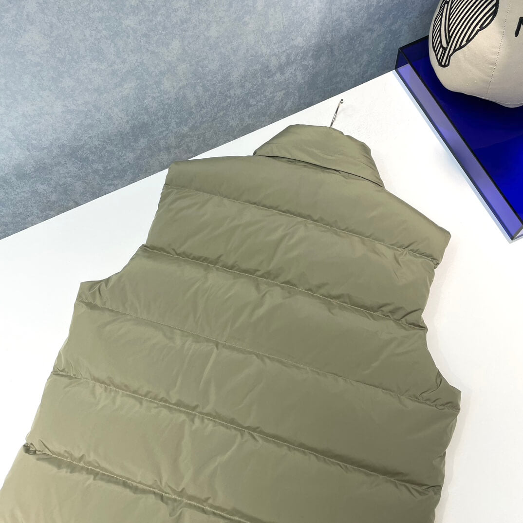 Moncler Sleeveless Green Down Vest New Arrivals 2023