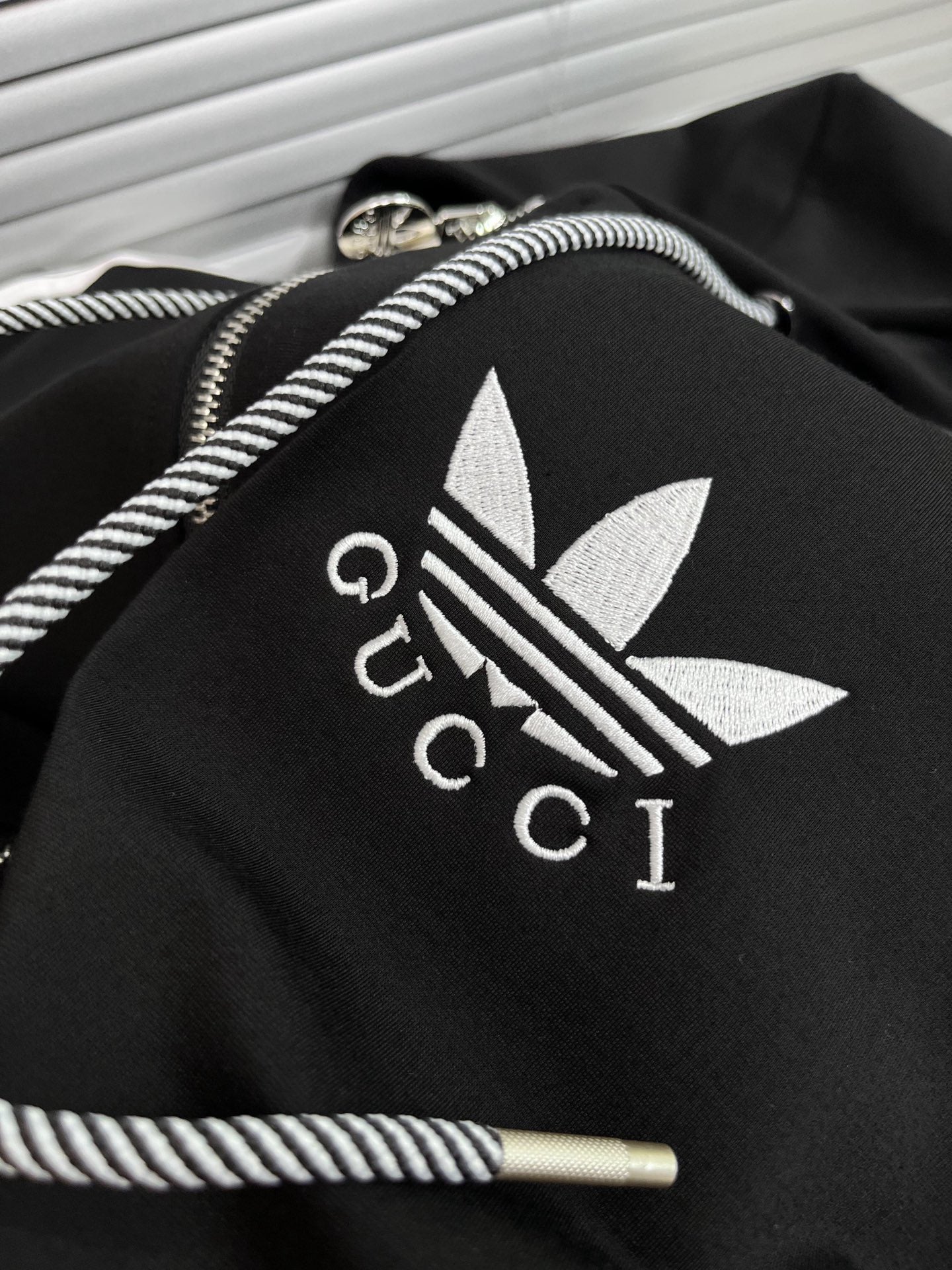 Gucci New Complete Suit