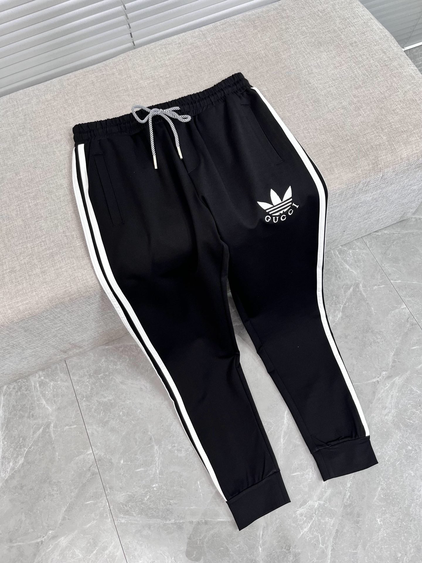 Gucci New Complete Suit