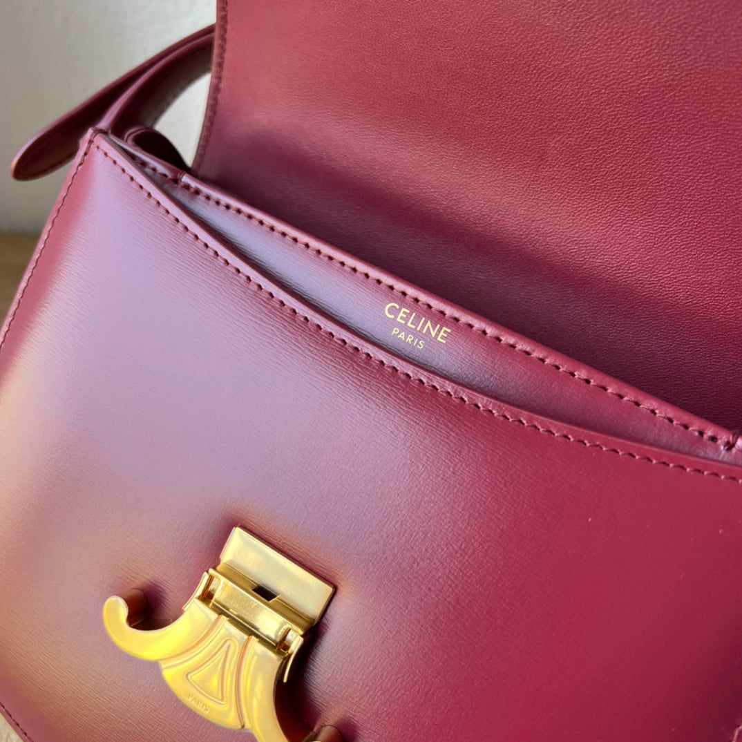 Celine Triomphe Saddle Bag