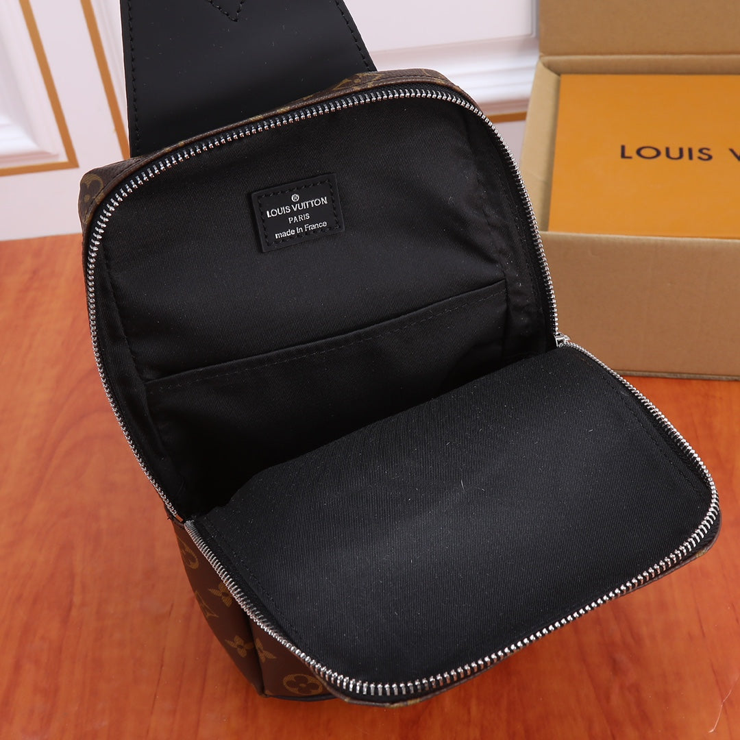 LV Avenue Shoulder Bag