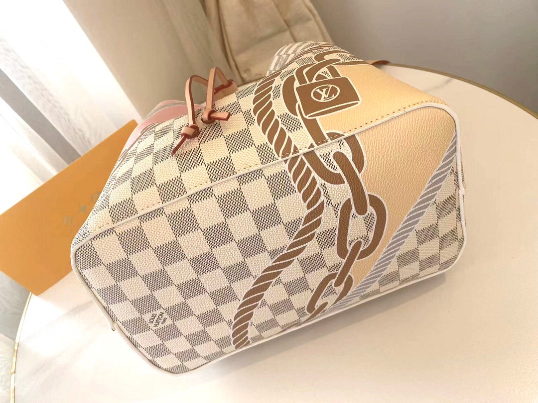 LV NeoNoe Monogram Bag