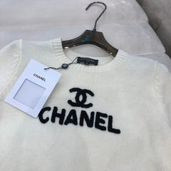 CHANEL New Short-Sleeved Knitted Top