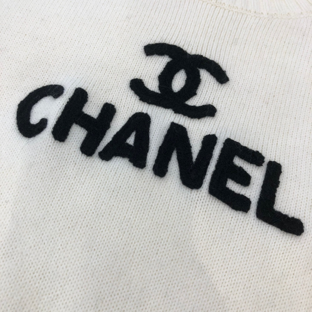 CHANEL New Short-Sleeved Knitted Top