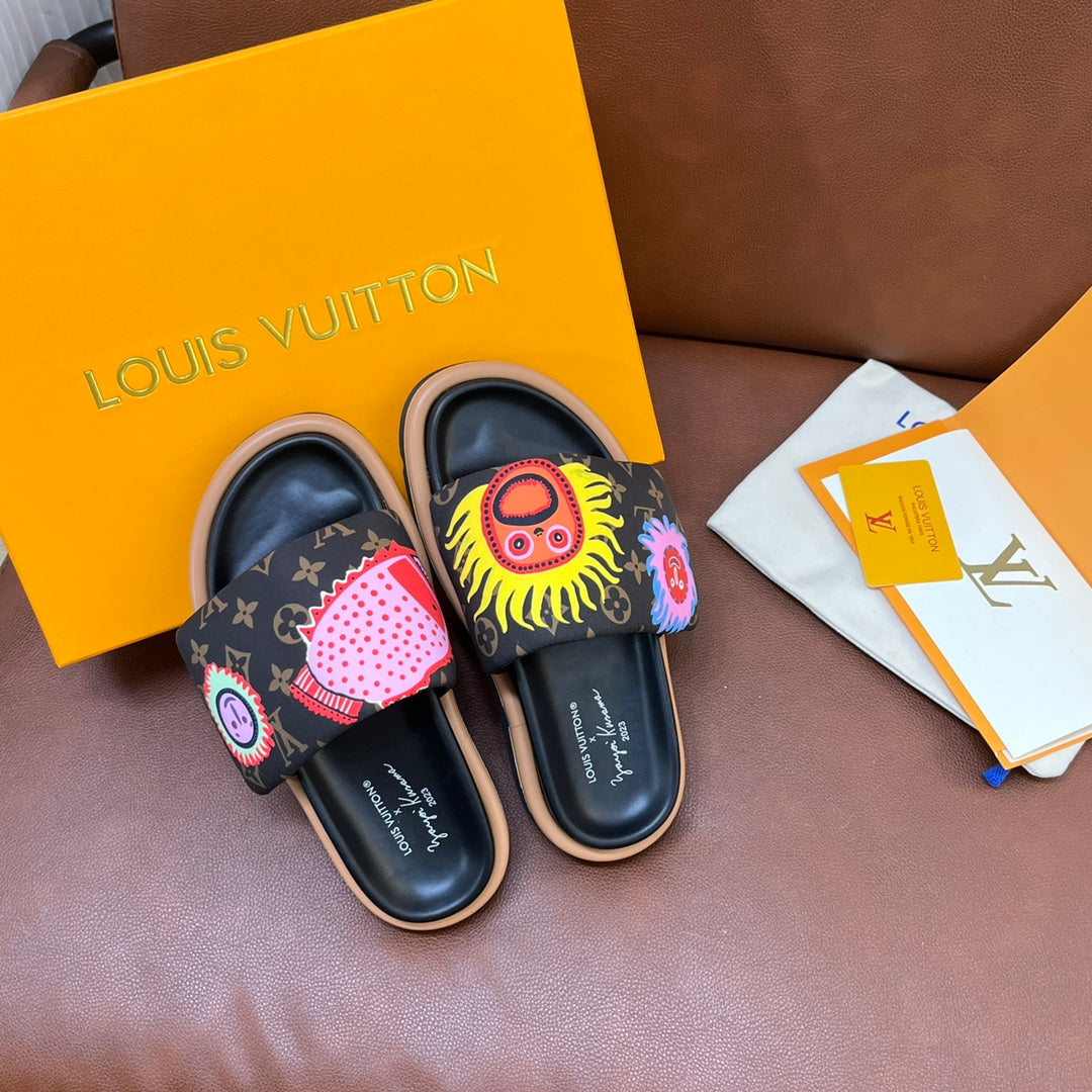 LV Latest Embossed Slippers
