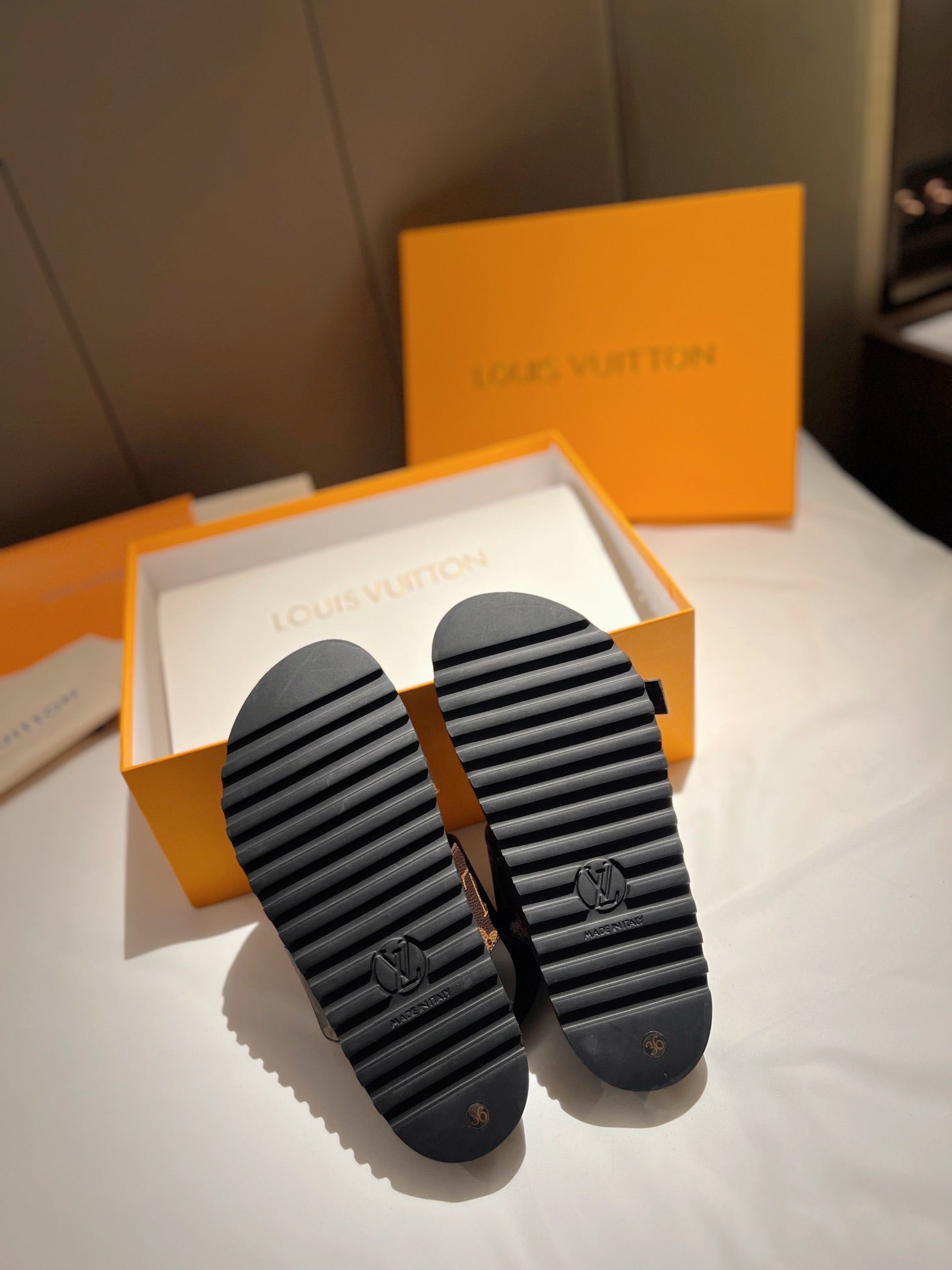 LV New Sandals