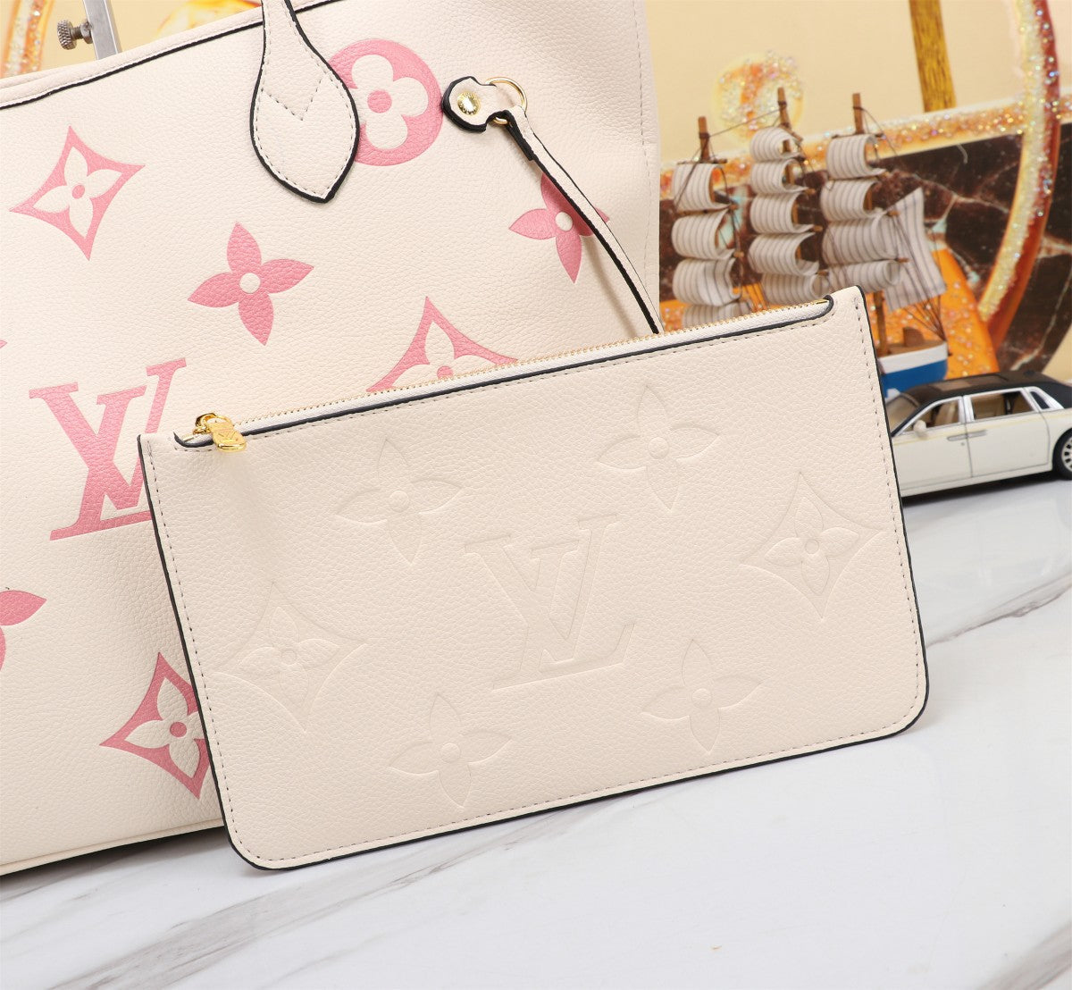 LV Neverfull Medium Shopping Bag
