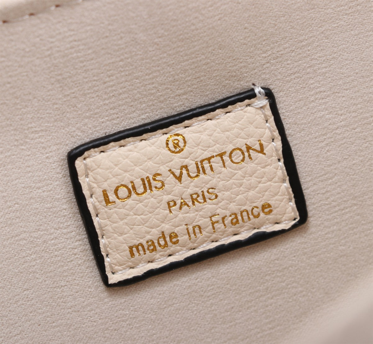 LV ONTHEGO Medium Bag