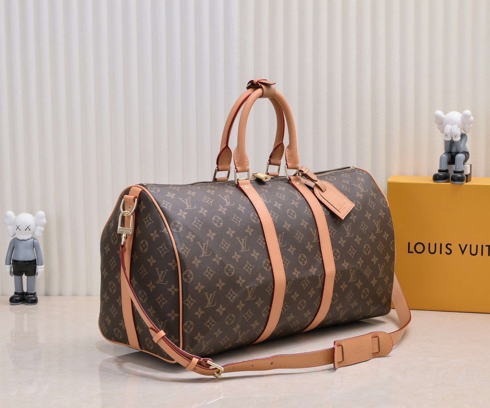 LV Classic Keepall Bandoulière Travel Bag