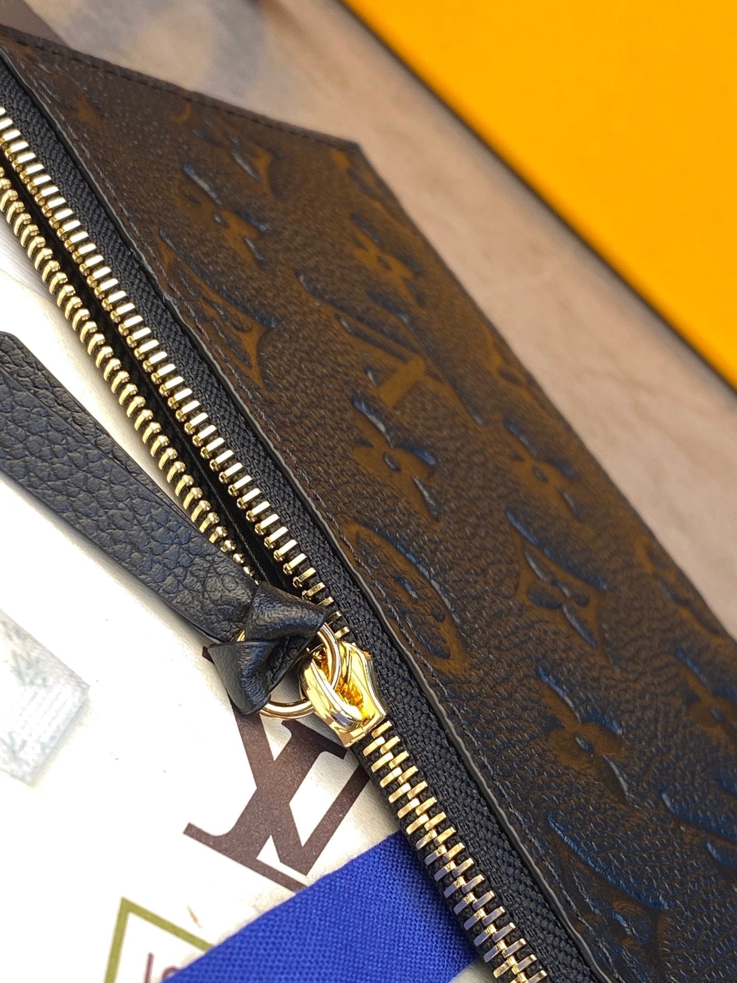 LV FÉLICIE POCHETTE Chain Bag