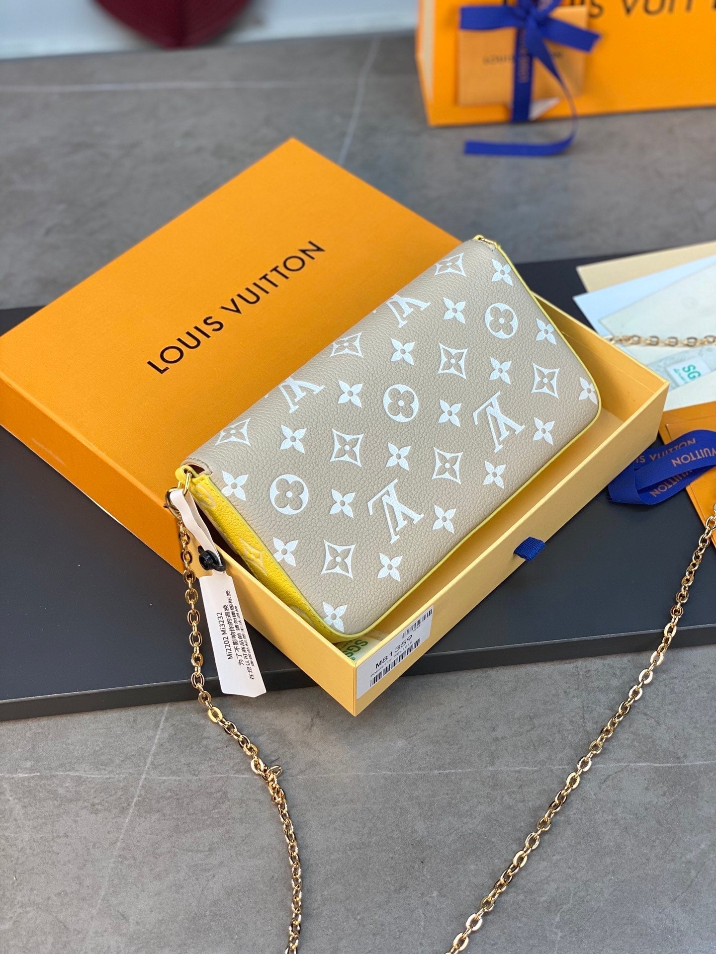 LV FÉLICIE POCHETTE Chain Bag