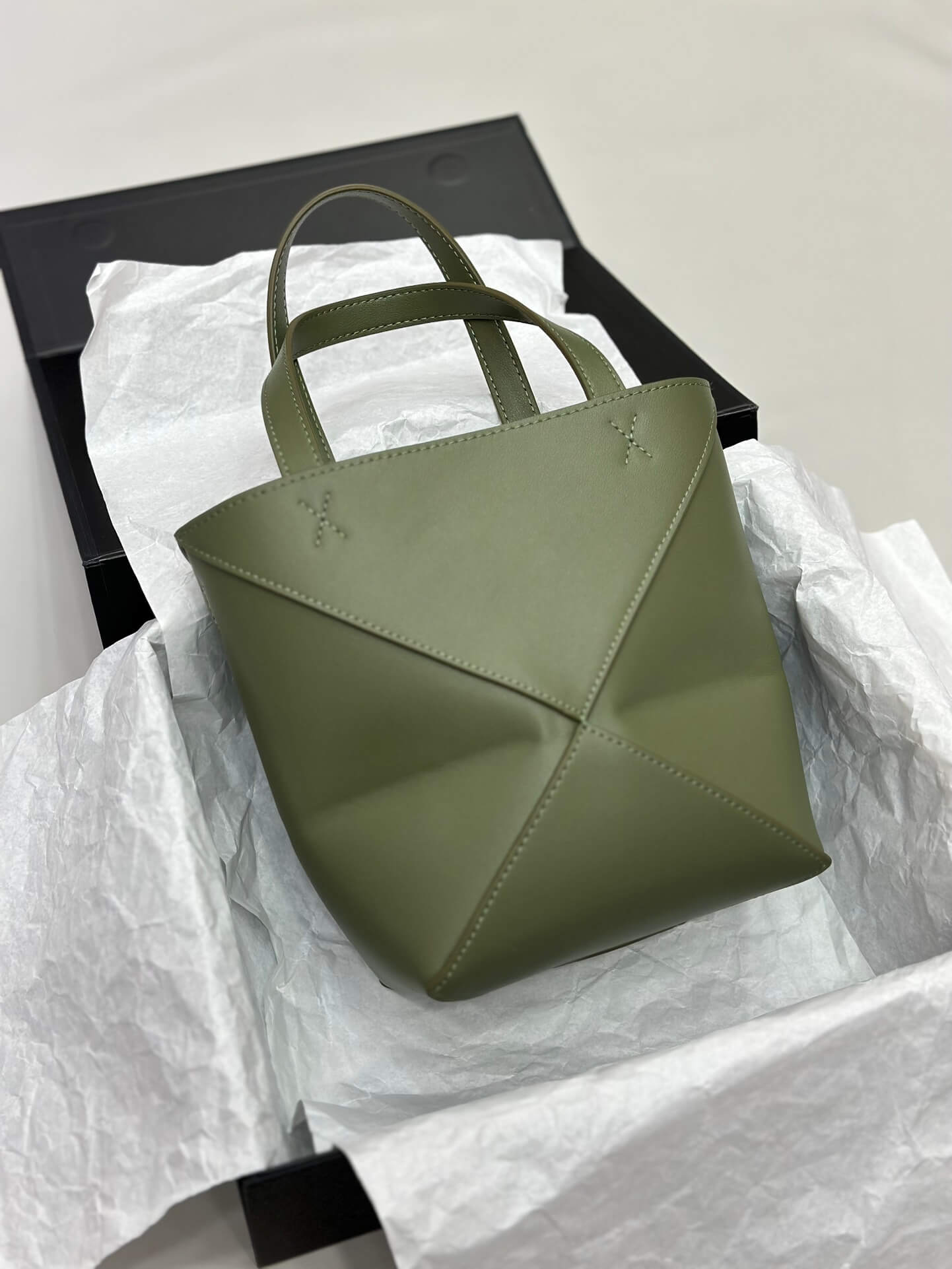 Loewe Puzzle Fold Bag in Green