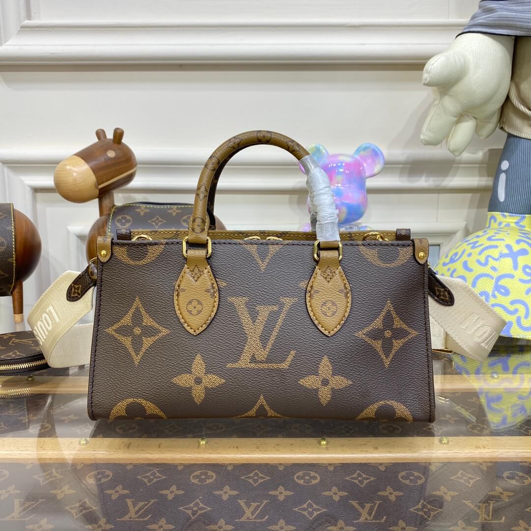 LV ONTHEGO Monogram East West Bag