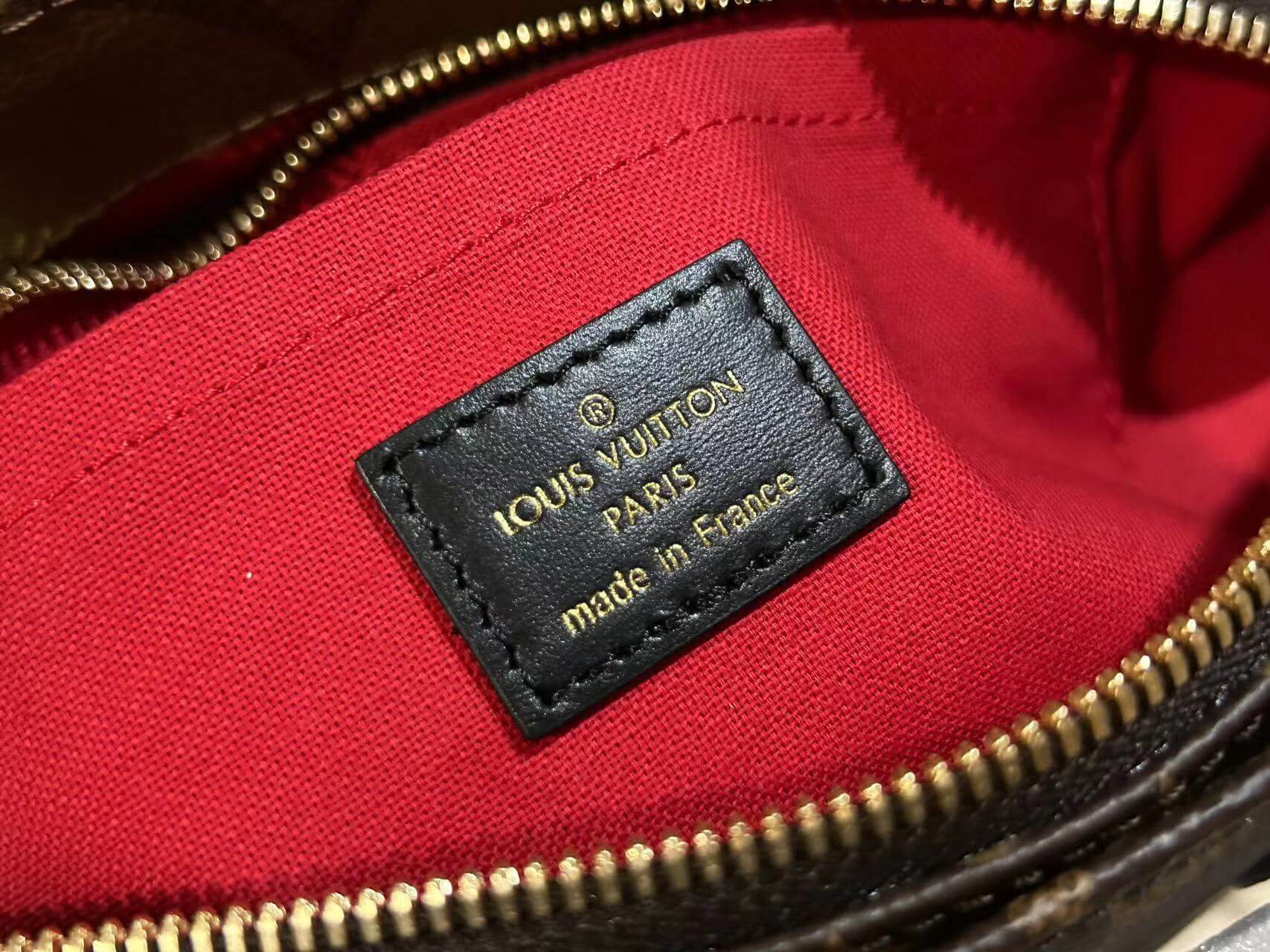 LV ONTHEGO Monogram East West Bag