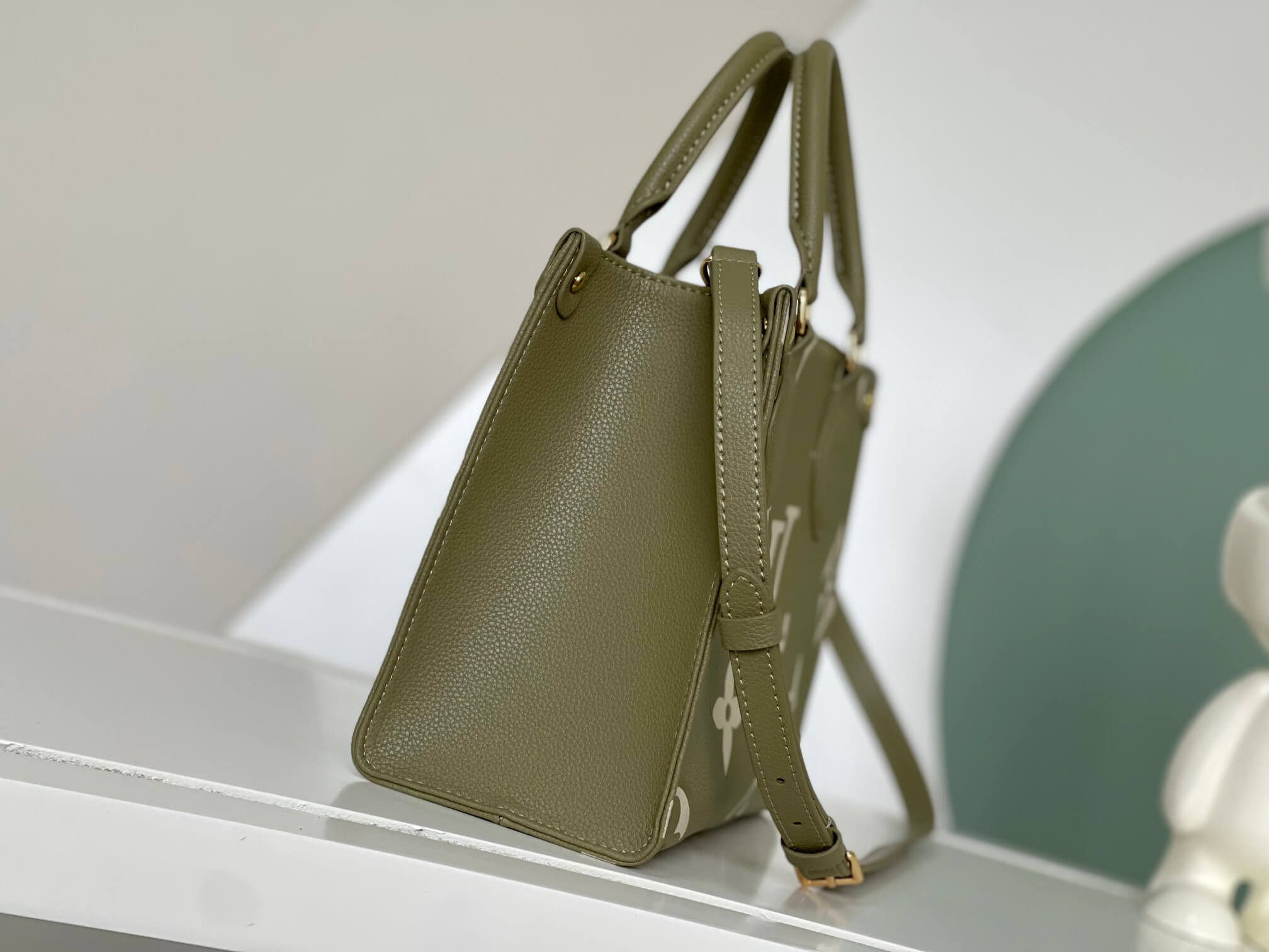 LV Onthego Small Tote Bag