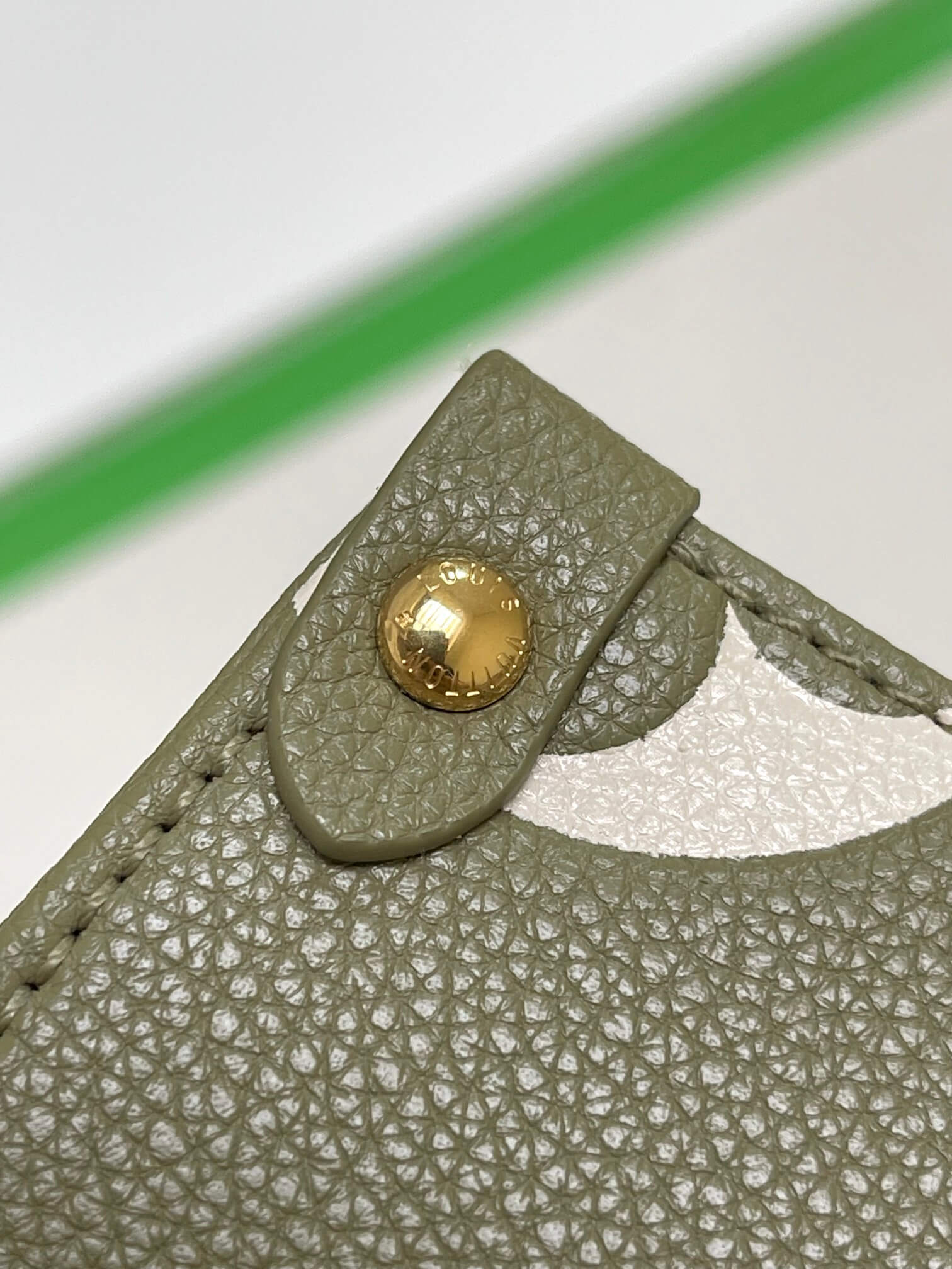 LV Onthego Small Tote Bag