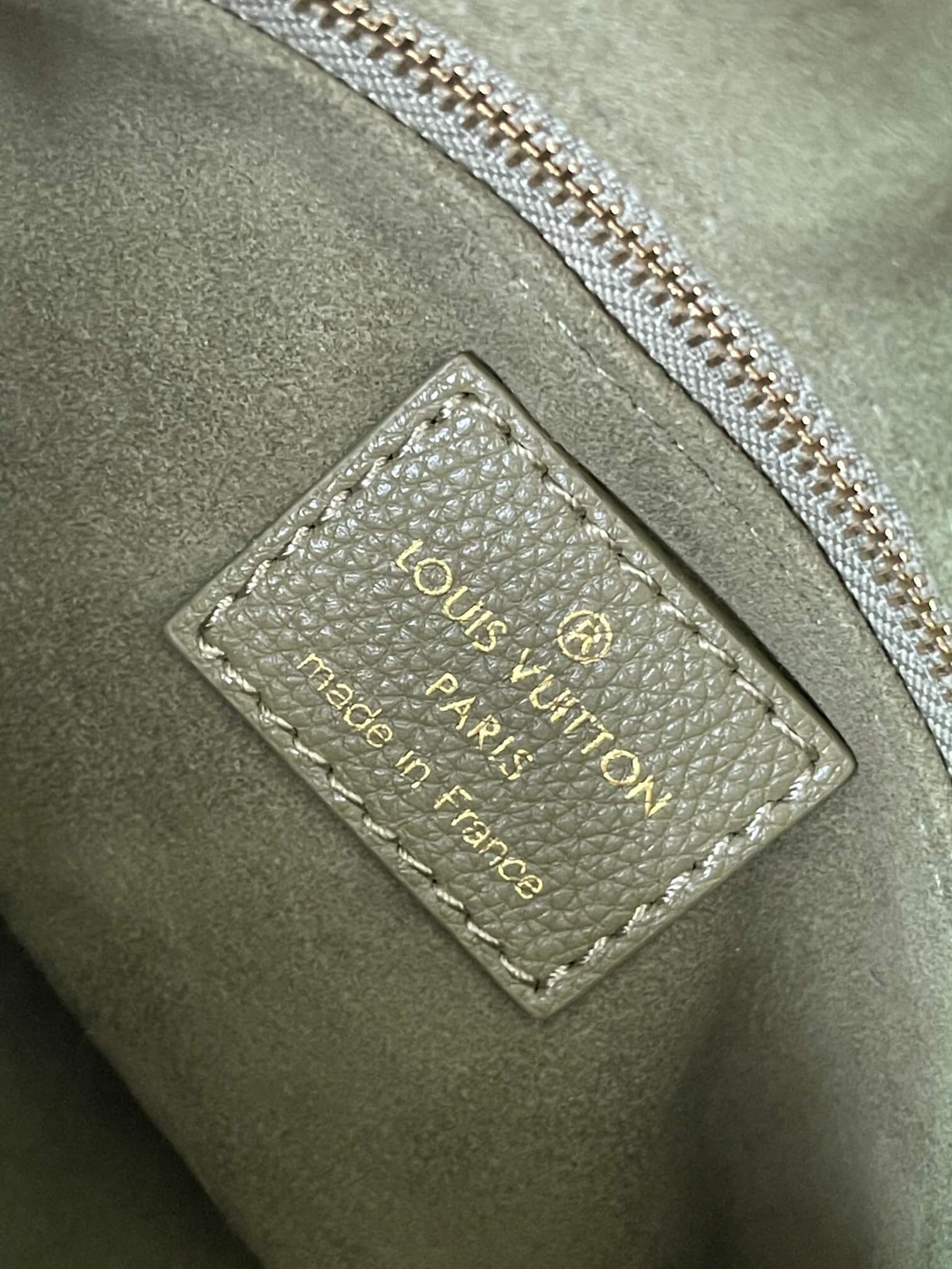 LV Onthego Small Tote Bag