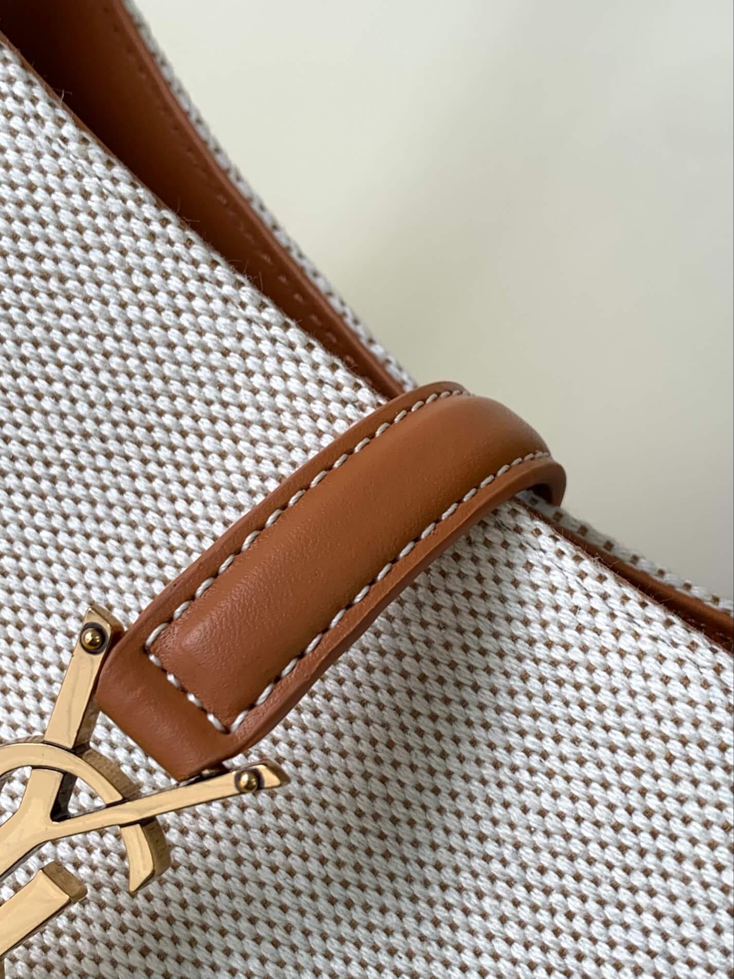 YSL Le 5 À 7 Hobo Bag