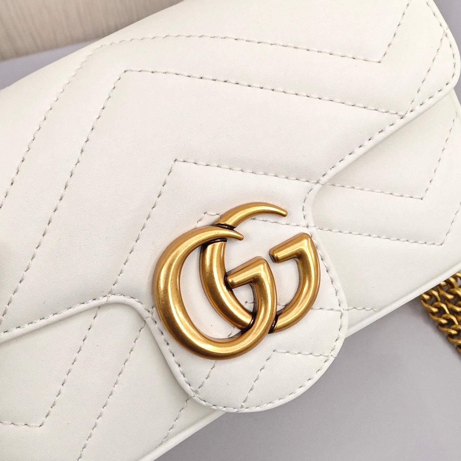 Gucci GG Marmont Mini Shoulder Bag – Matelassé Leather