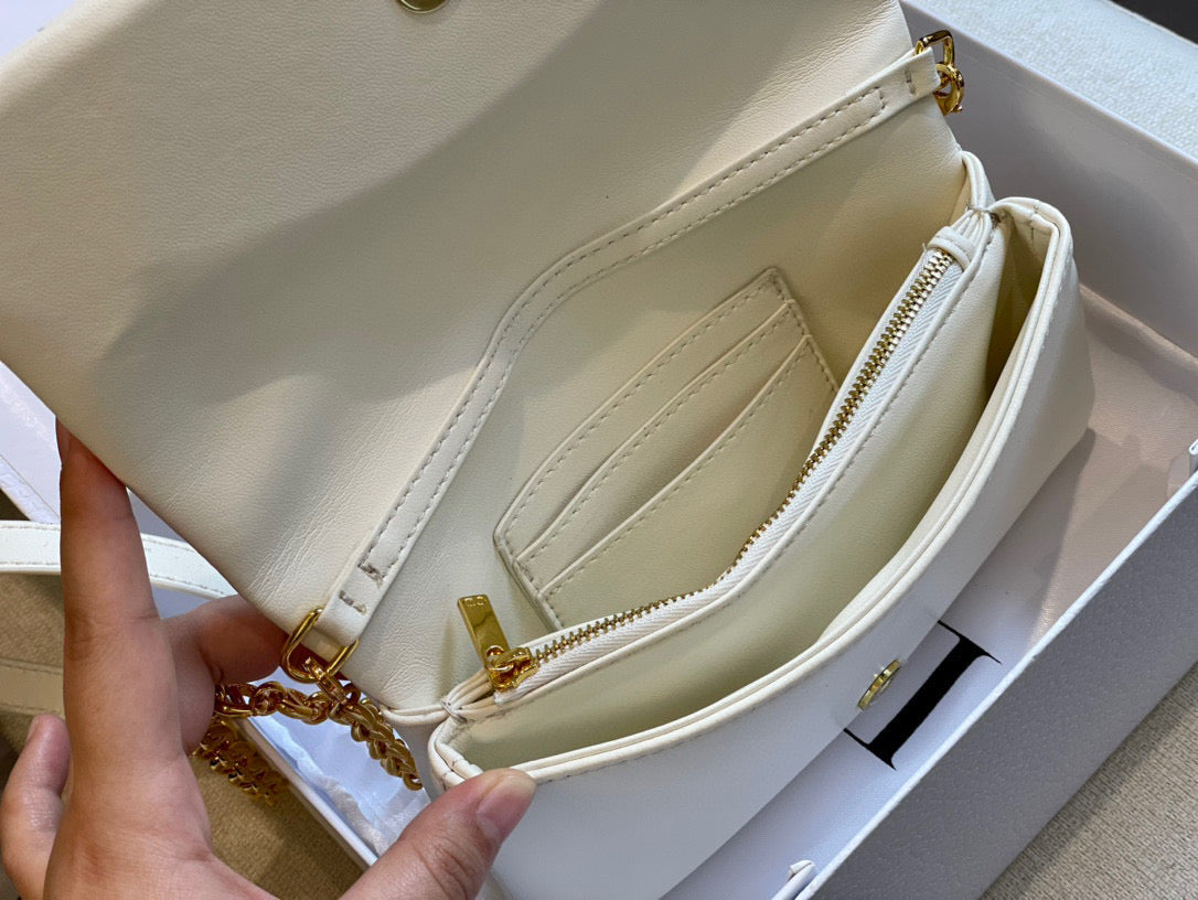 Dior 22S Caro Chain Bag