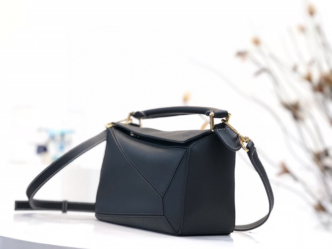 Loewe Puzzle Bag