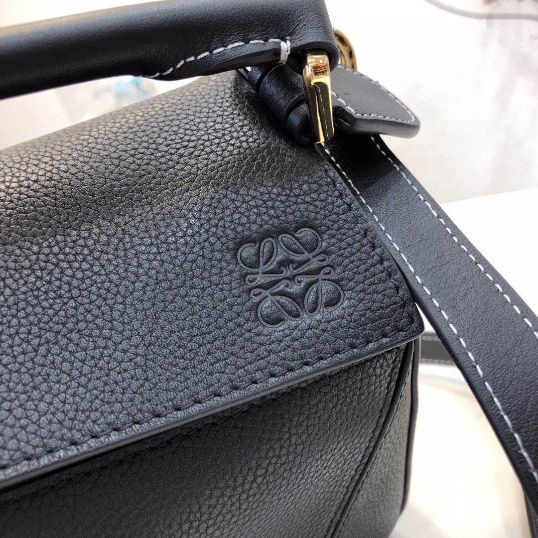 Loewe Puzzle Bag