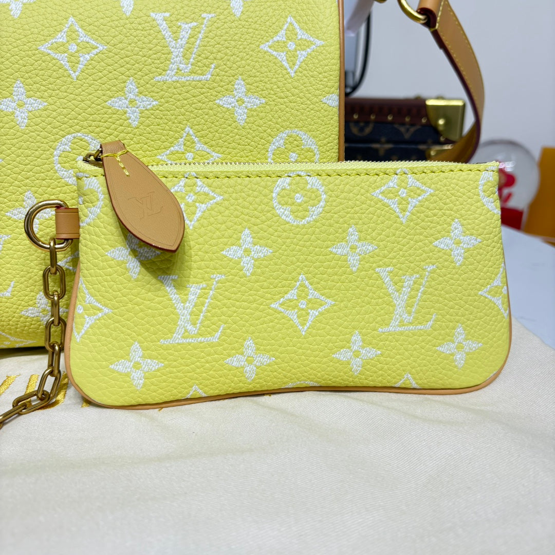 Louis Vuitton Speedy Bandoulière 30 Bag Yellow