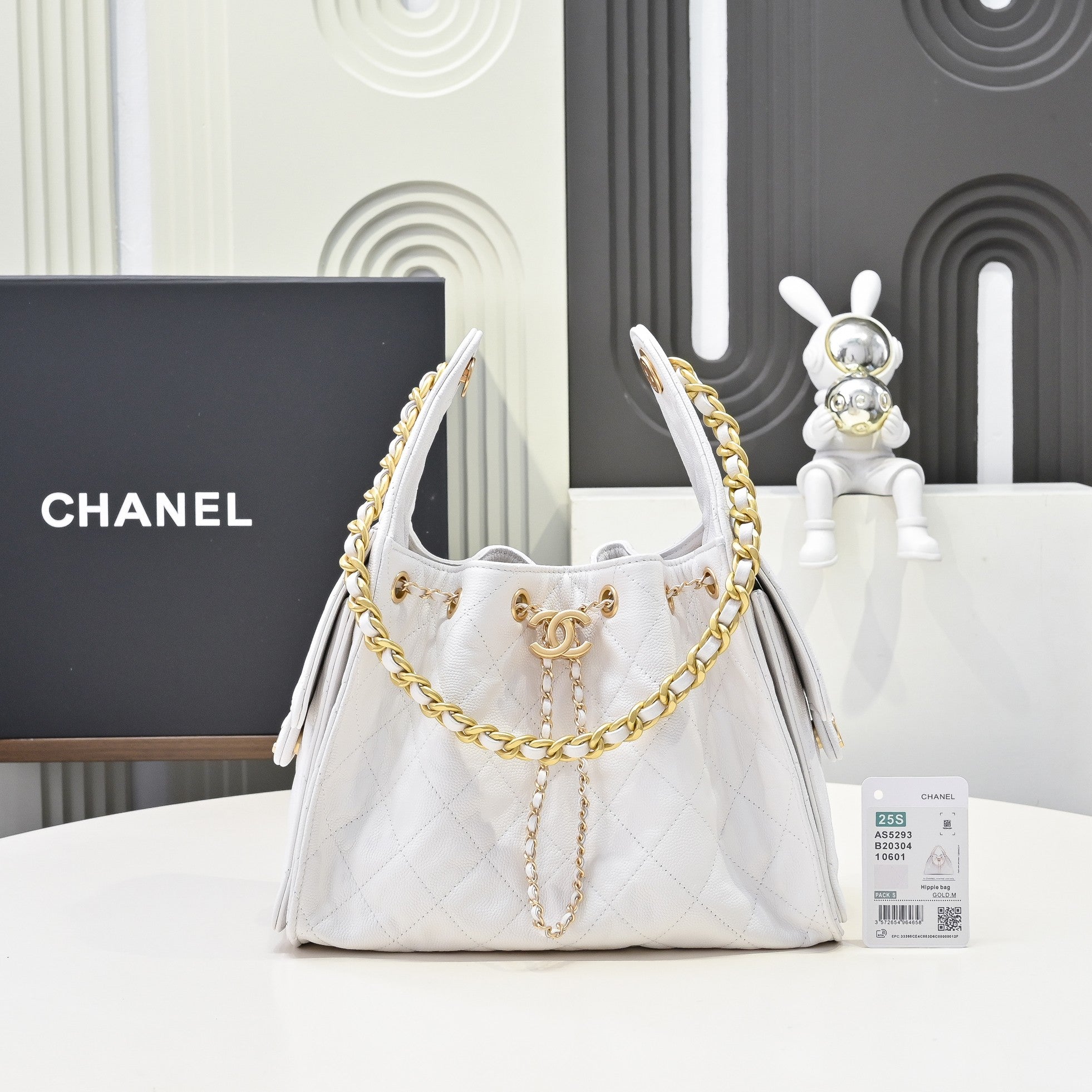 Chanel Hobo 25c White Handbag