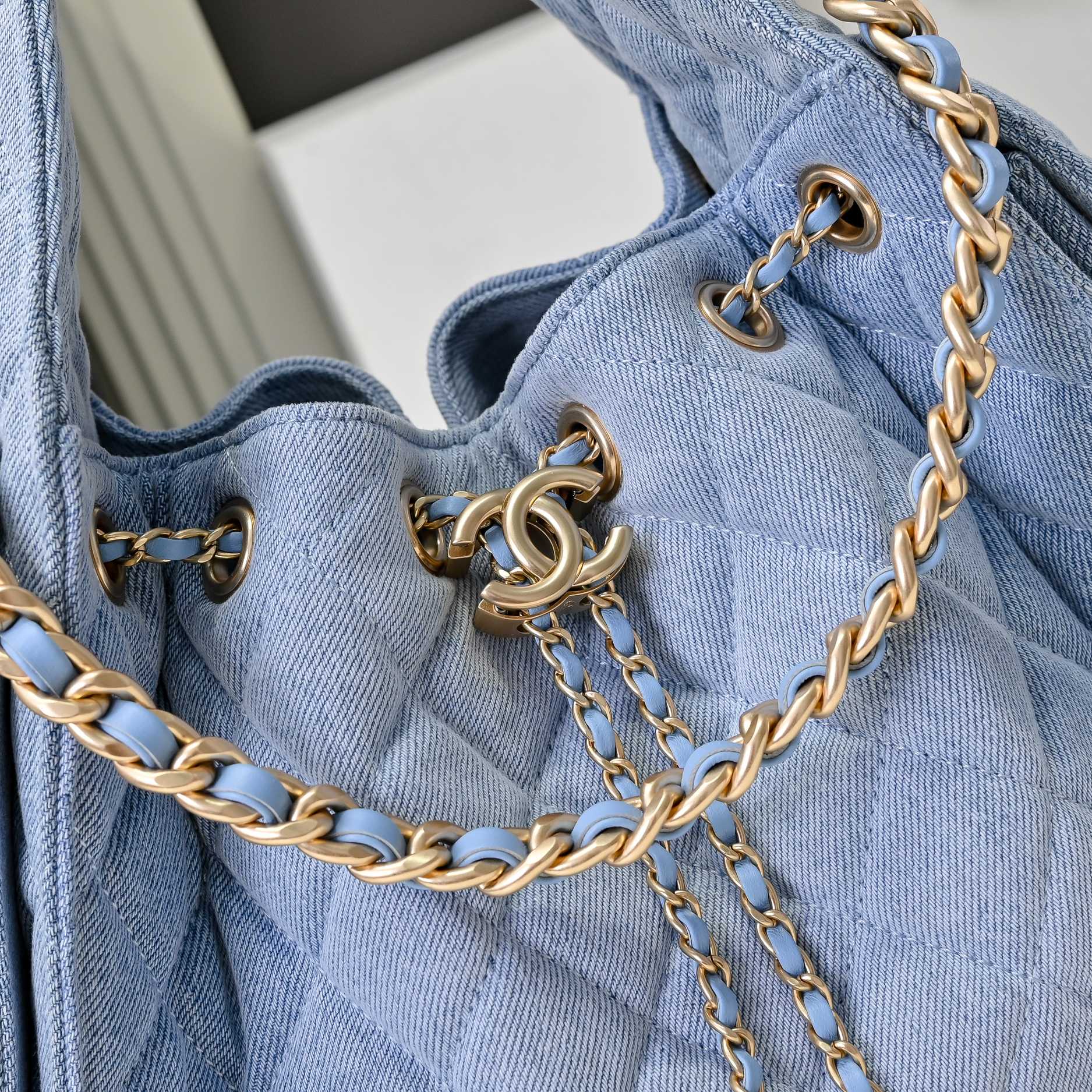 Chanel Hobo 25c Handbag