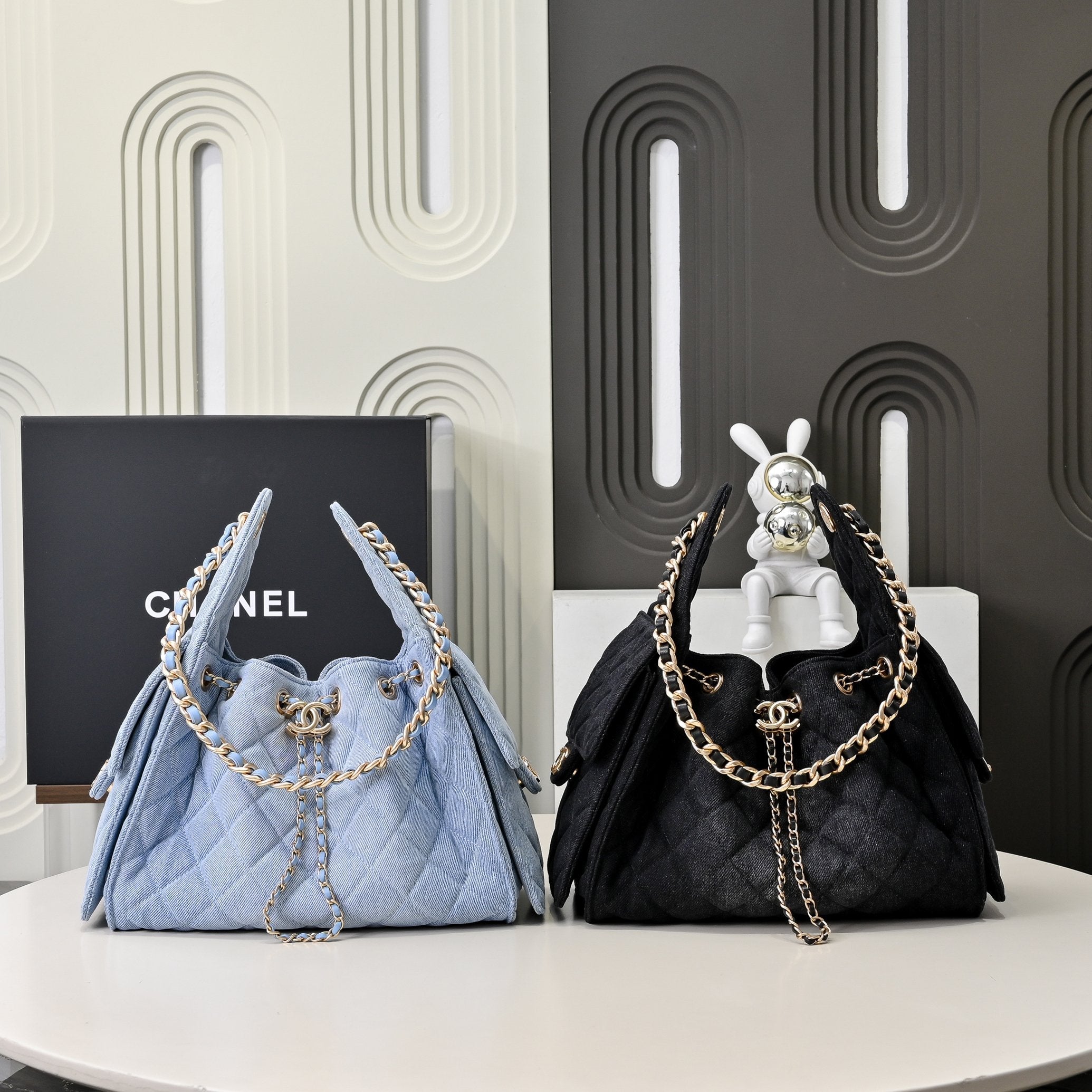 Chanel Hobo 25c Handbag